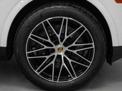2024 Porsche Cayenne Base