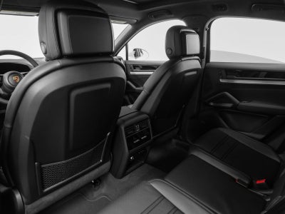 2024 Porsche Cayenne Base