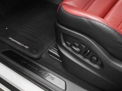 2025 Porsche Cayenne GTS