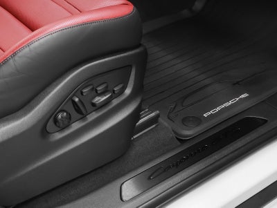 2025 Porsche Cayenne GTS