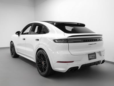 2025 Porsche Cayenne GTS