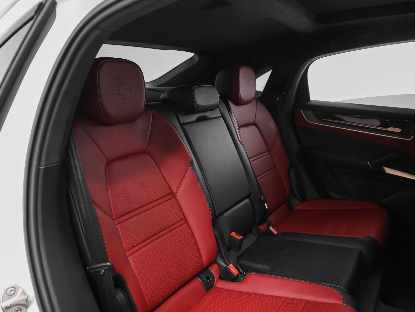 2025 Porsche Cayenne GTS