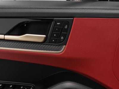 2025 Porsche Cayenne GTS