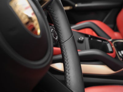 2025 Porsche Cayenne GTS