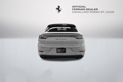 2022 Porsche Cayenne Turbo S E-Hybrid
