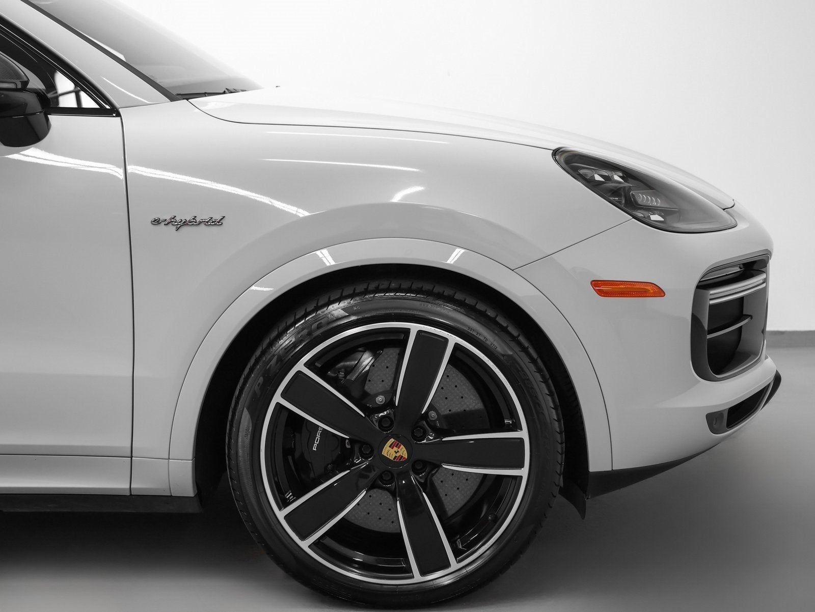 2022 Porsche Cayenne Turbo S E-Hybrid