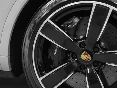 2022 Porsche Cayenne Turbo S E-Hybrid