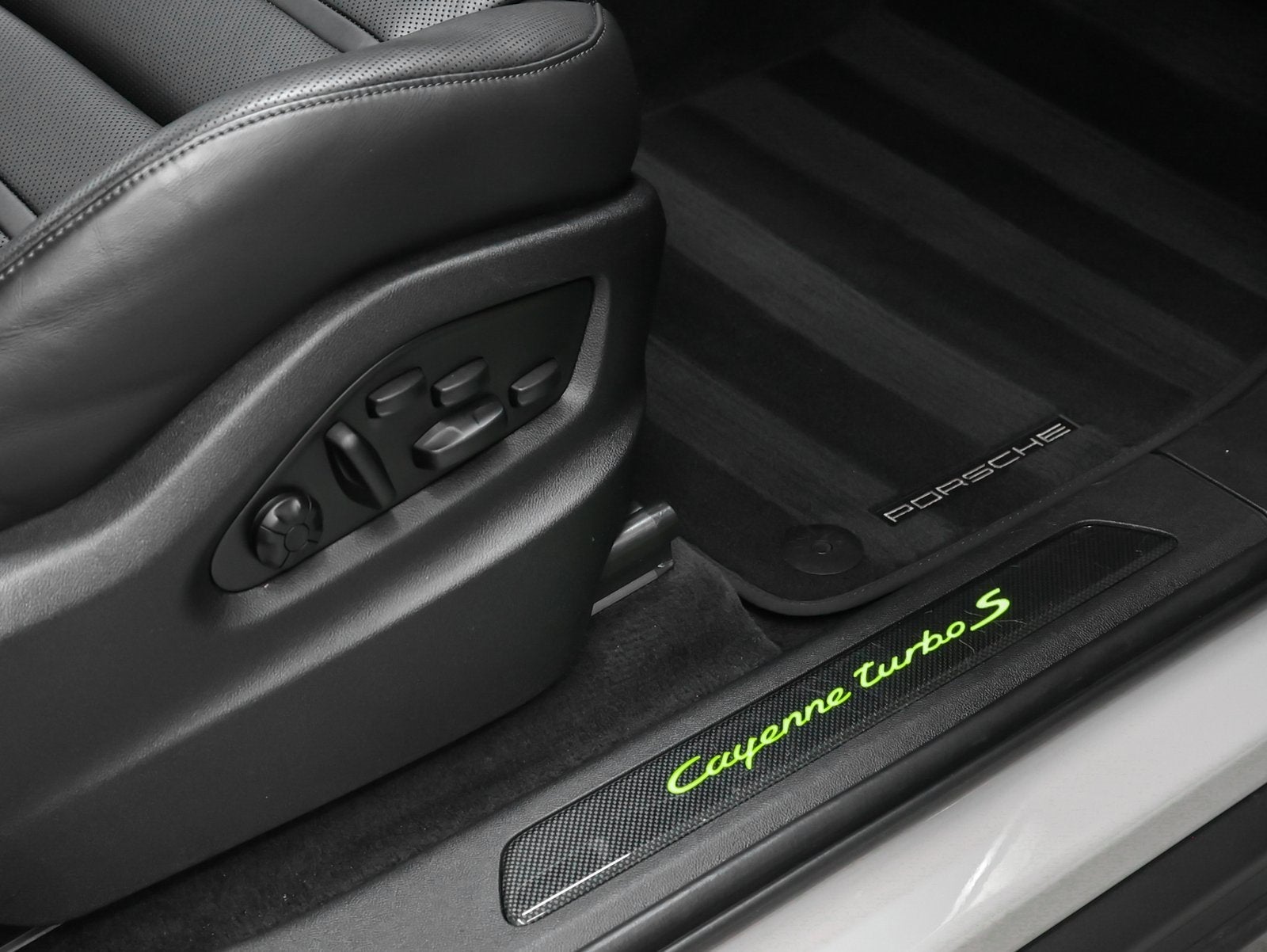 2022 Porsche Cayenne Turbo S E-Hybrid