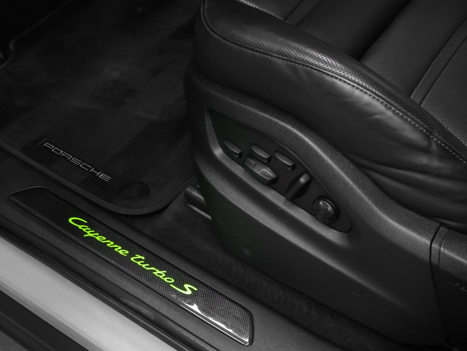 2022 Porsche Cayenne Turbo S E-Hybrid