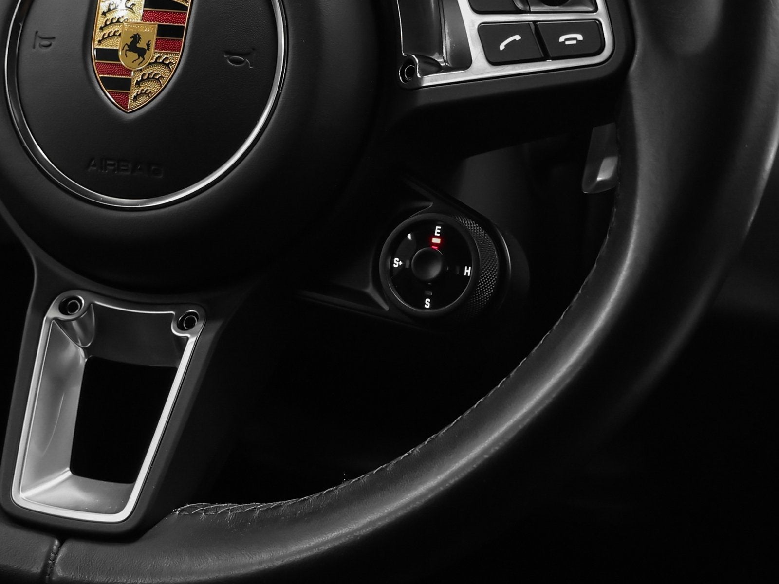 2022 Porsche Cayenne Turbo S E-Hybrid