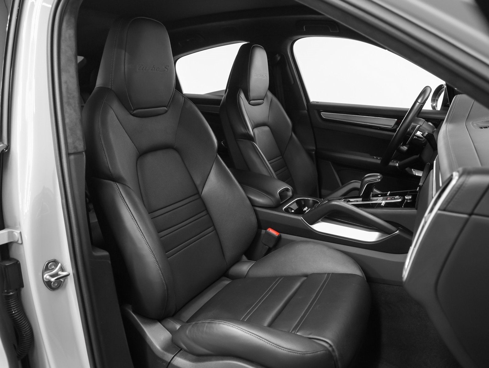 2022 Porsche Cayenne Turbo S E-Hybrid