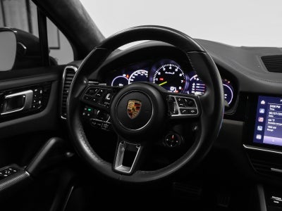 2022 Porsche Cayenne Turbo S E-Hybrid