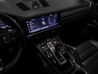 2022 Porsche Cayenne Turbo S E-Hybrid