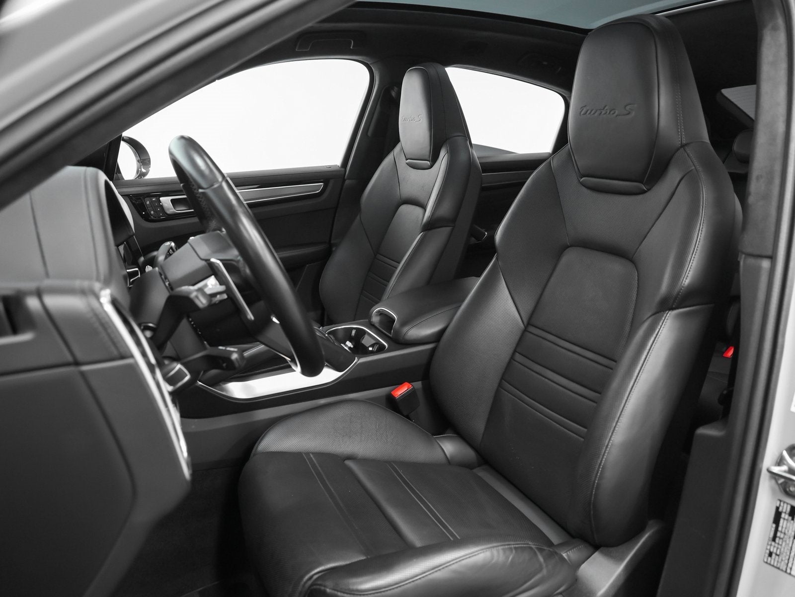 2022 Porsche Cayenne Turbo S E-Hybrid