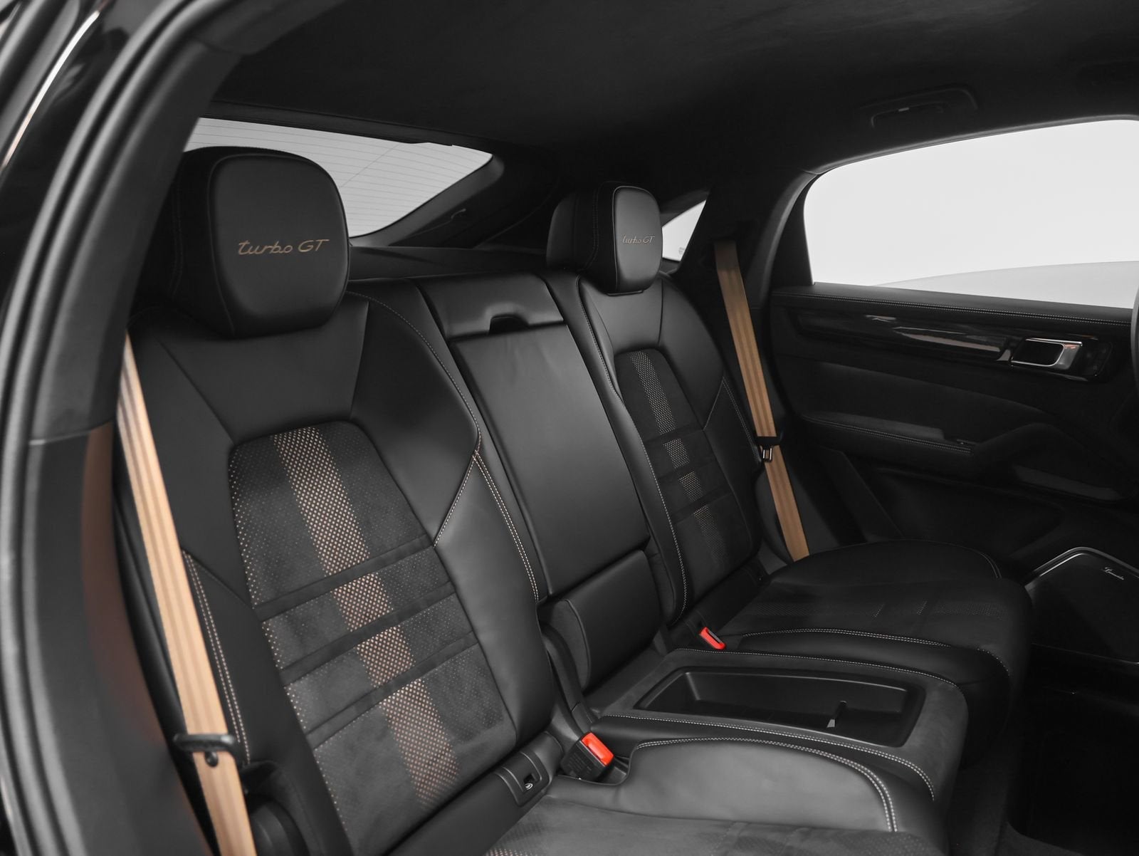 2022 Porsche Cayenne Turbo GT