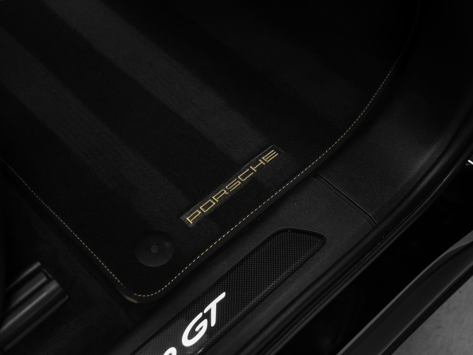 2022 Porsche Cayenne Turbo GT