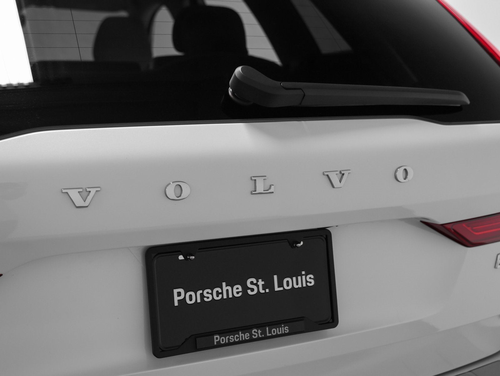 2025 Volvo XC60 Plus