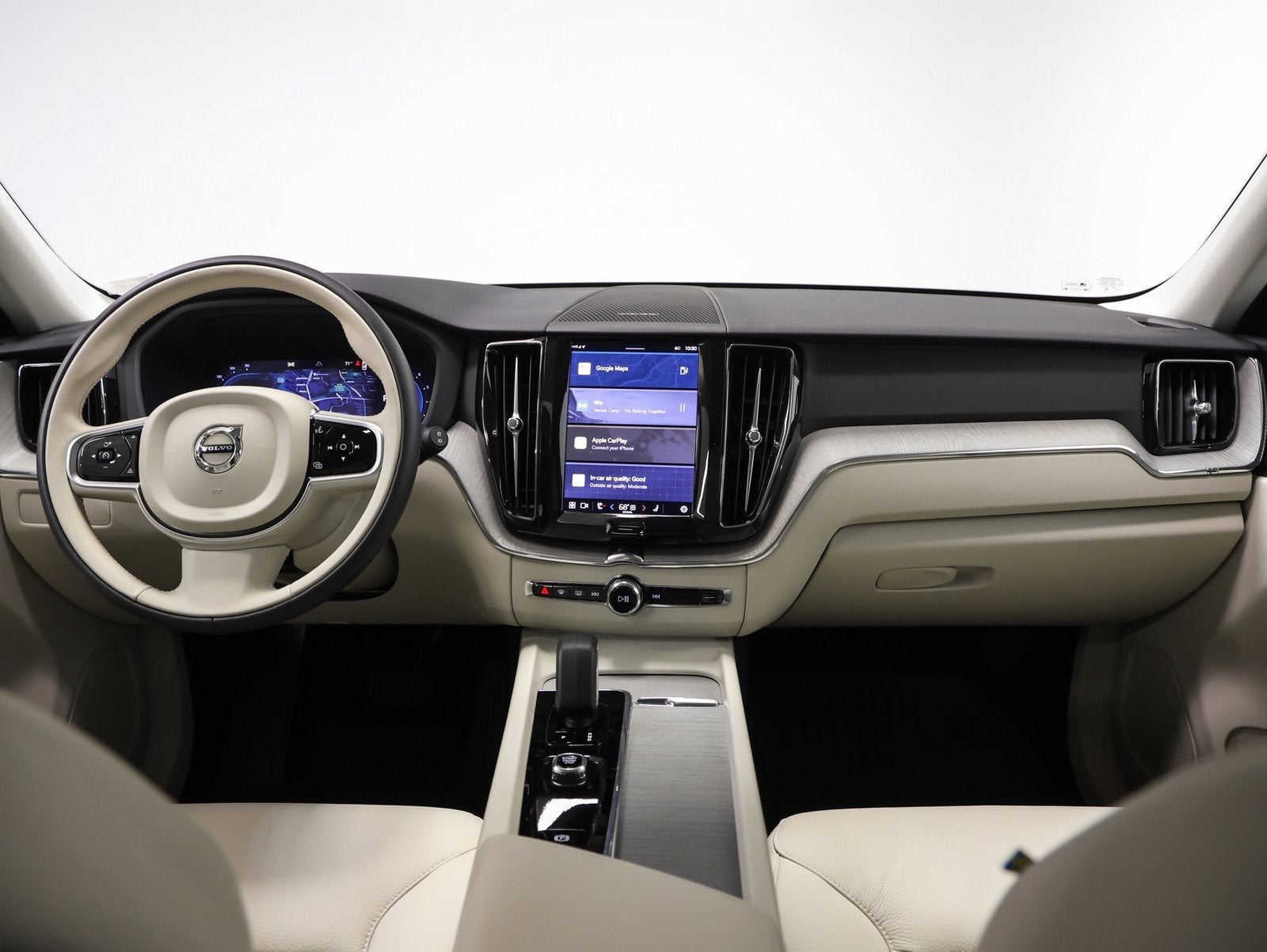 2025 Volvo XC60 Plus