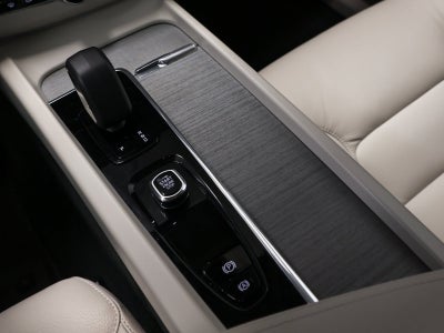 2025 Volvo XC60 Plus