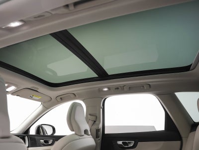 2025 Volvo XC60 Plus