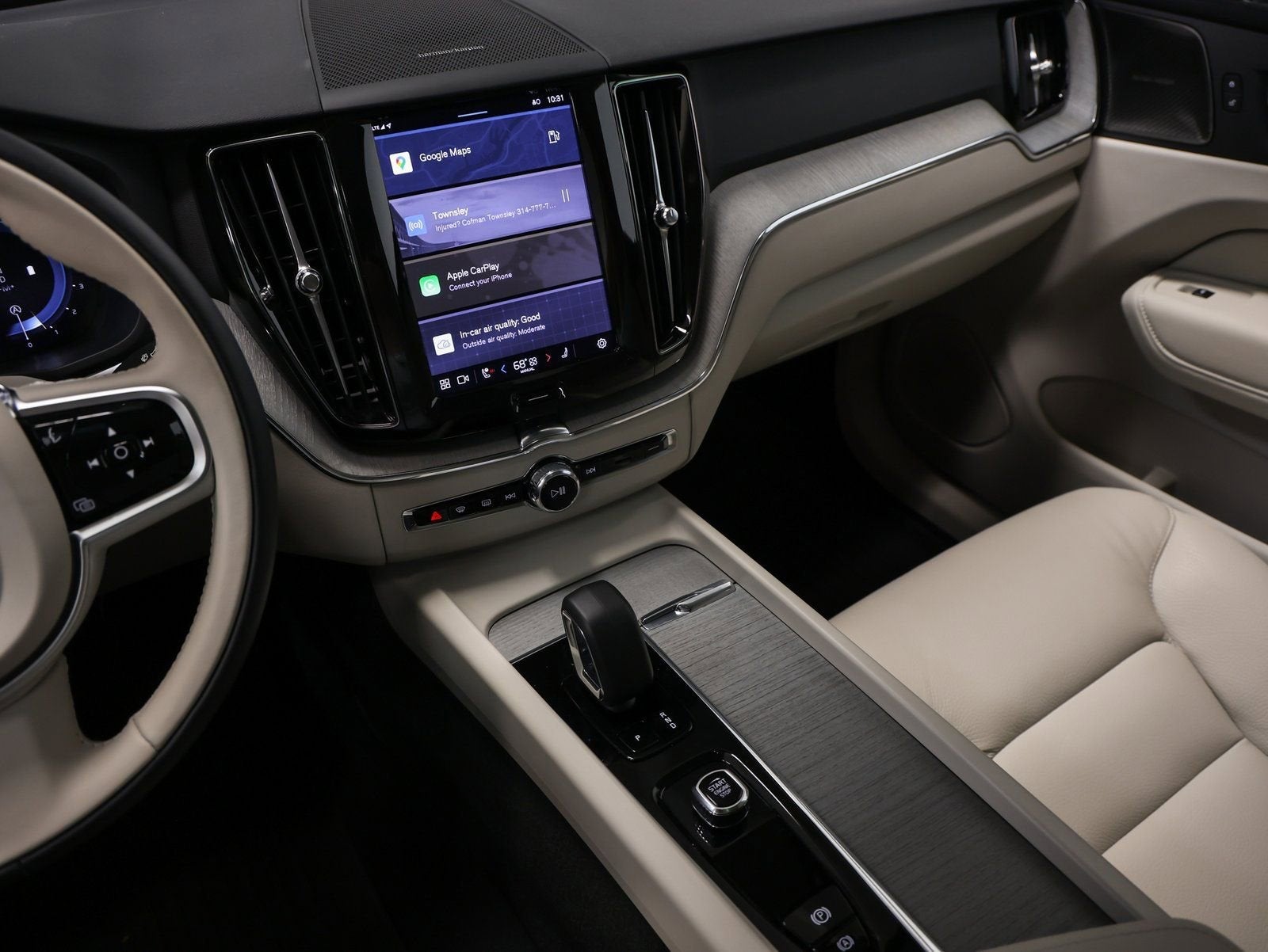 2025 Volvo XC60 Plus