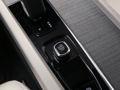 2025 Volvo XC60 Plus