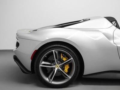 2025 Ferrari 296 GTS Base