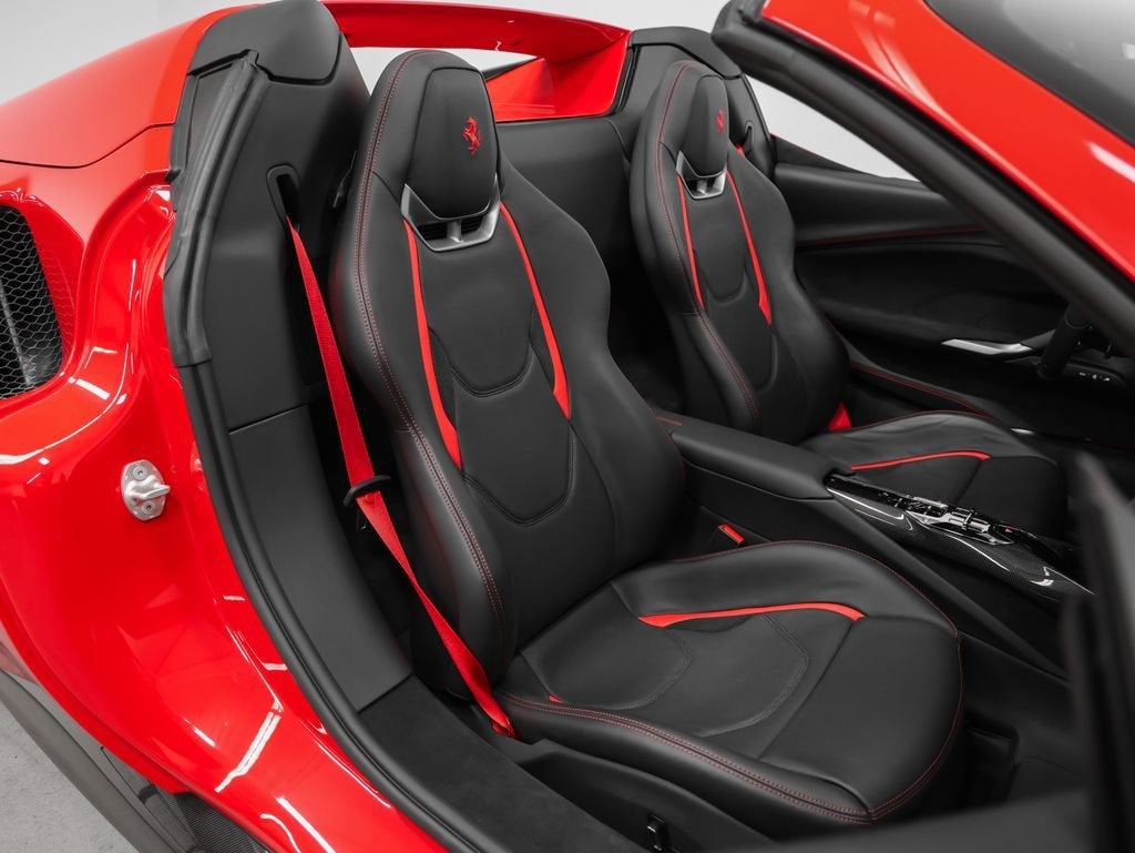 2025 Ferrari 296 GTS Base