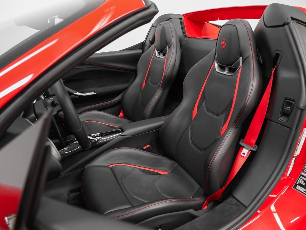 2025 Ferrari 296 GTS Base