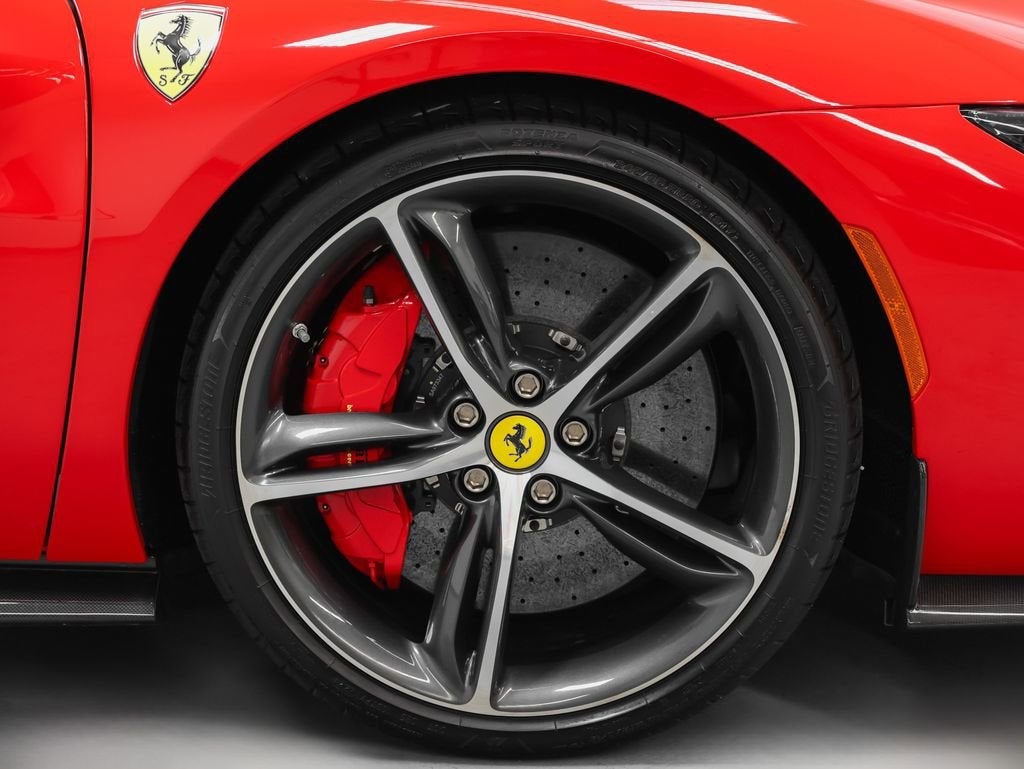 2025 Ferrari 296 GTS Base