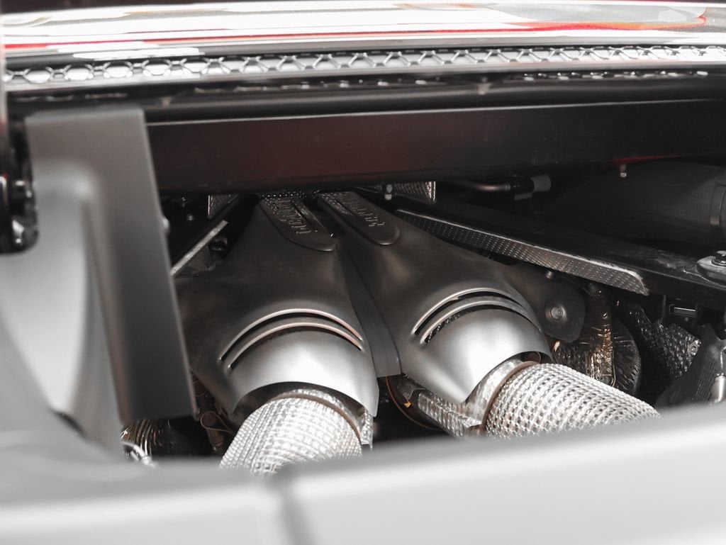 2025 Ferrari 296 GTS Base