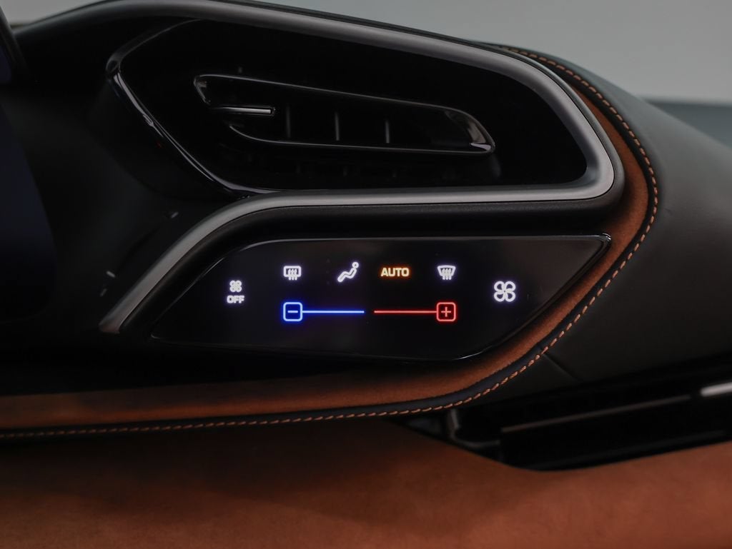 2025 Ferrari 296 GTS Base