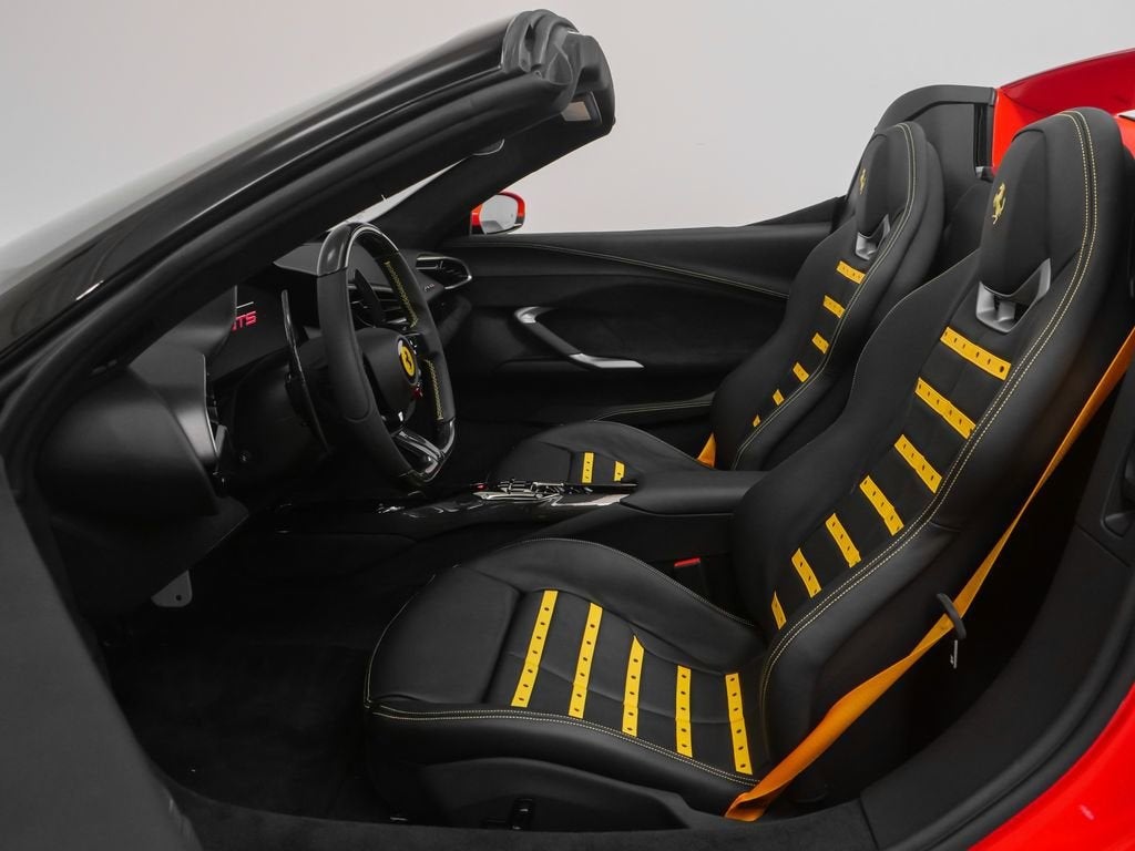 2024 Ferrari 296 GTS Base