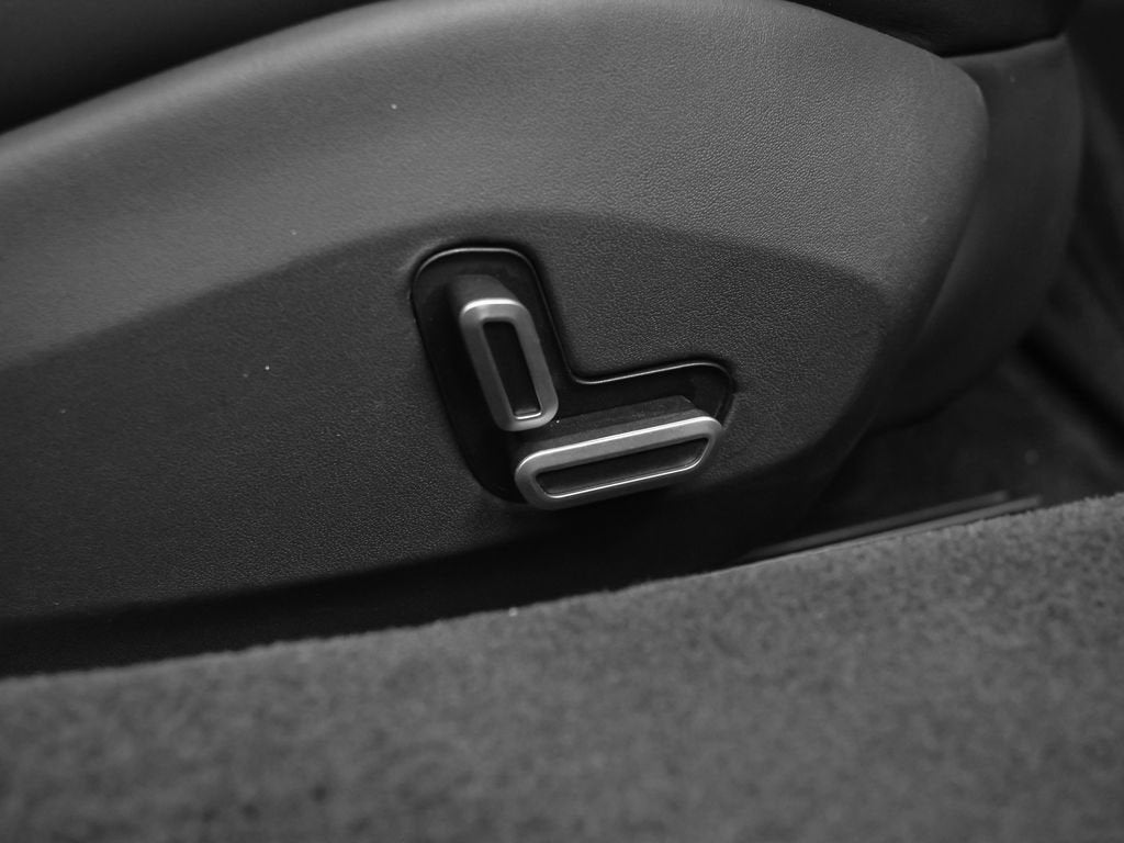 2024 Ferrari 296 GTS Base