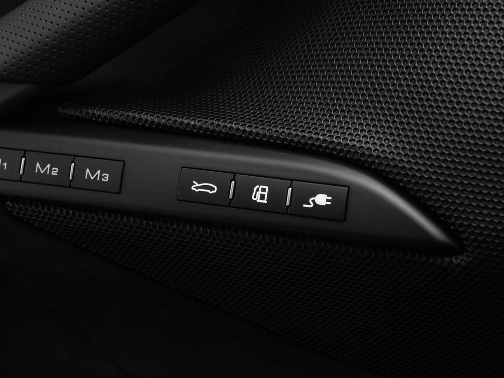 2024 Ferrari 296 GTS Base