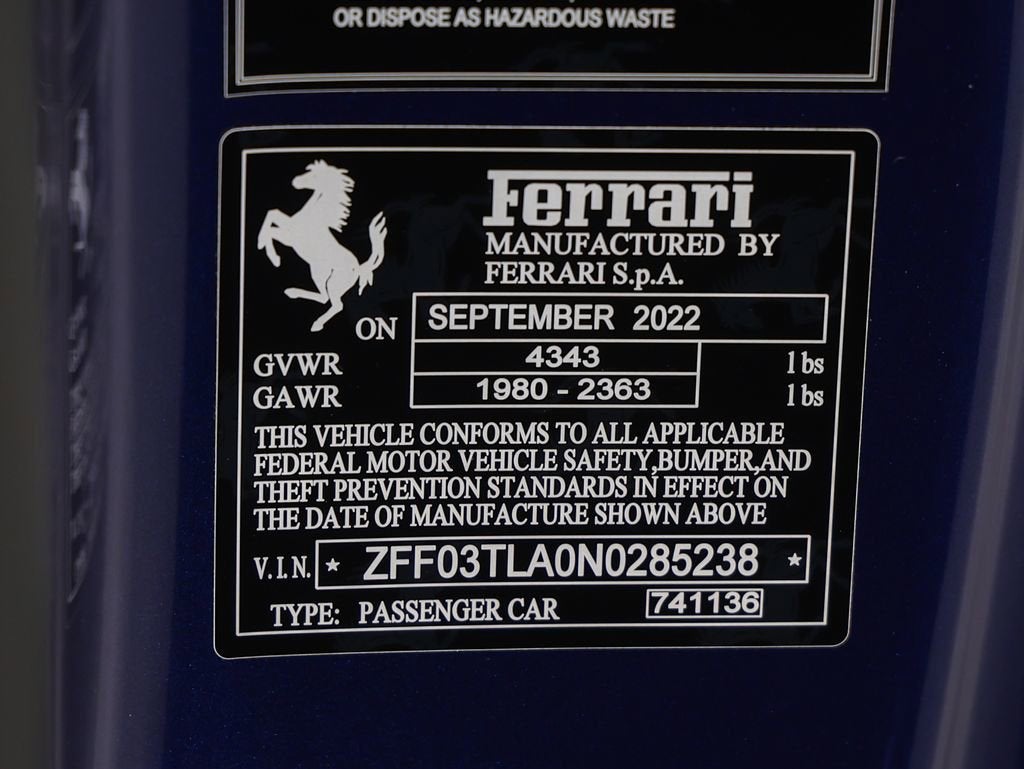 2022 Ferrari 812 Competizione Base