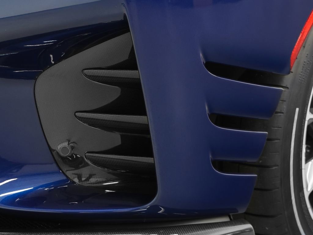 2022 Ferrari 812 Competizione Base