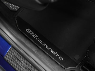 2022 Ferrari 812 Competizione Base