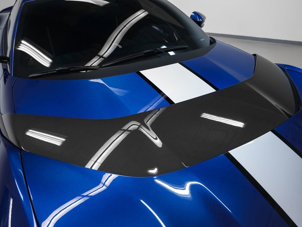 2022 Ferrari 812 Competizione Base