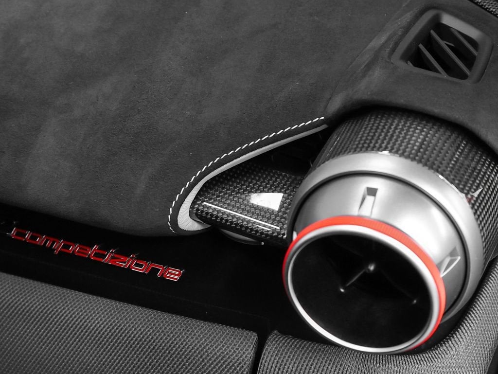 2022 Ferrari 812 Competizione Base