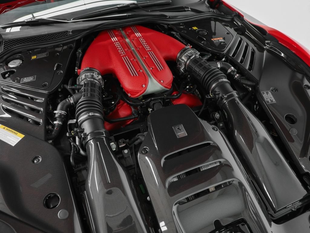 2023 Ferrari 812 Competizione Base