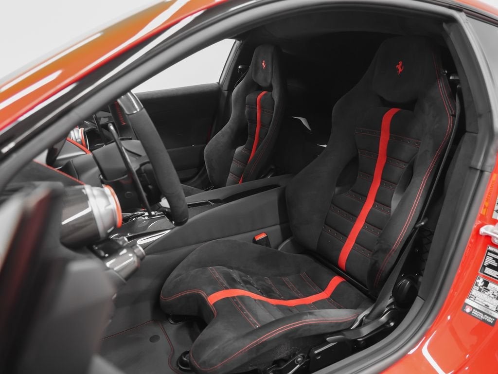 2023 Ferrari 812 Competizione Base