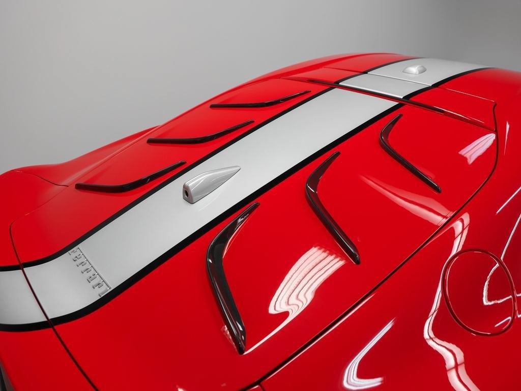 2023 Ferrari 812 Competizione Base