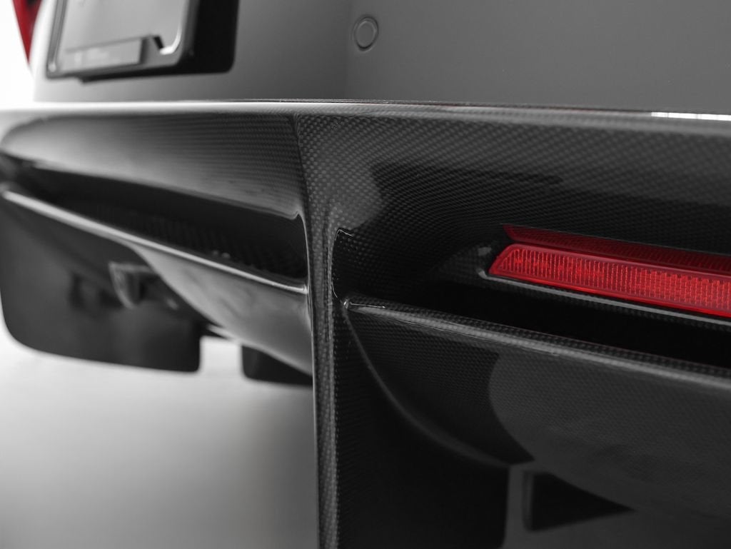 2023 Ferrari 812 Competizione Base