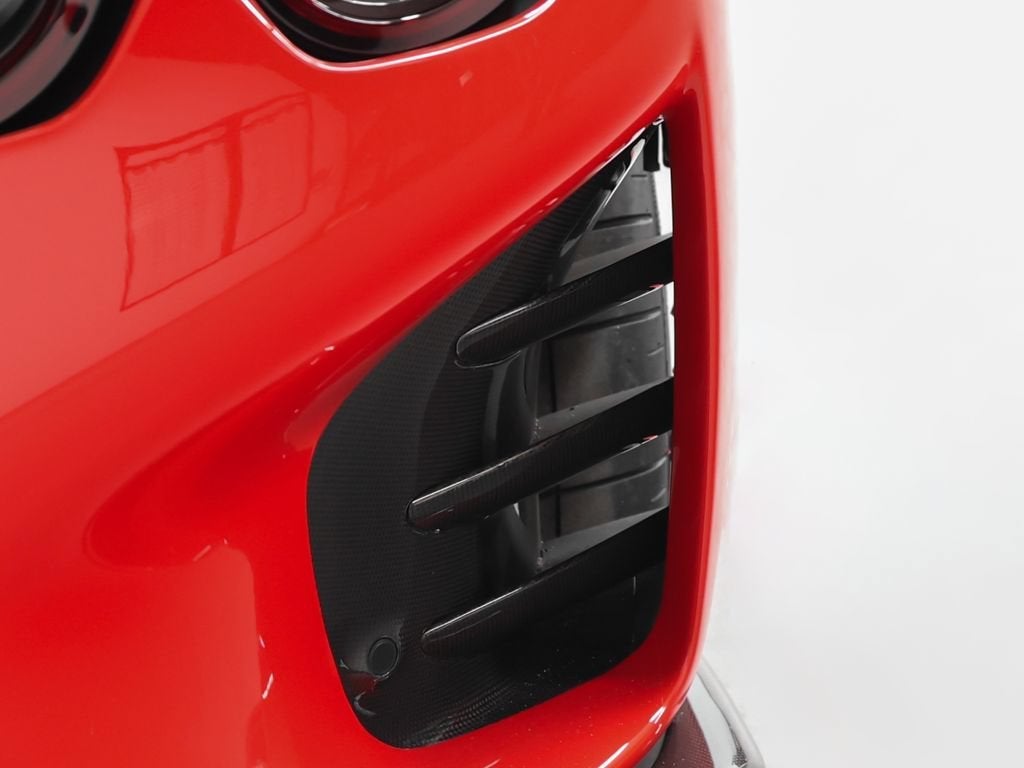 2023 Ferrari 812 Competizione Base