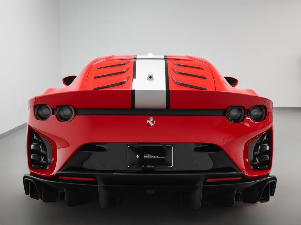 2023 Ferrari 812 Competizione Base