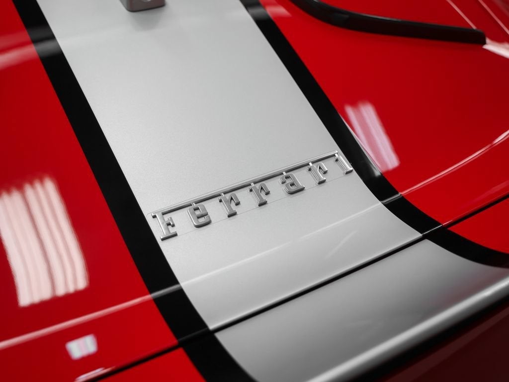 2023 Ferrari 812 Competizione Base