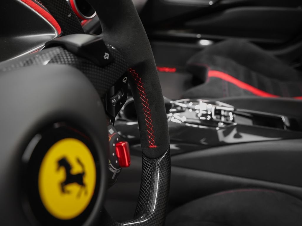 2023 Ferrari 812 Competizione Base
