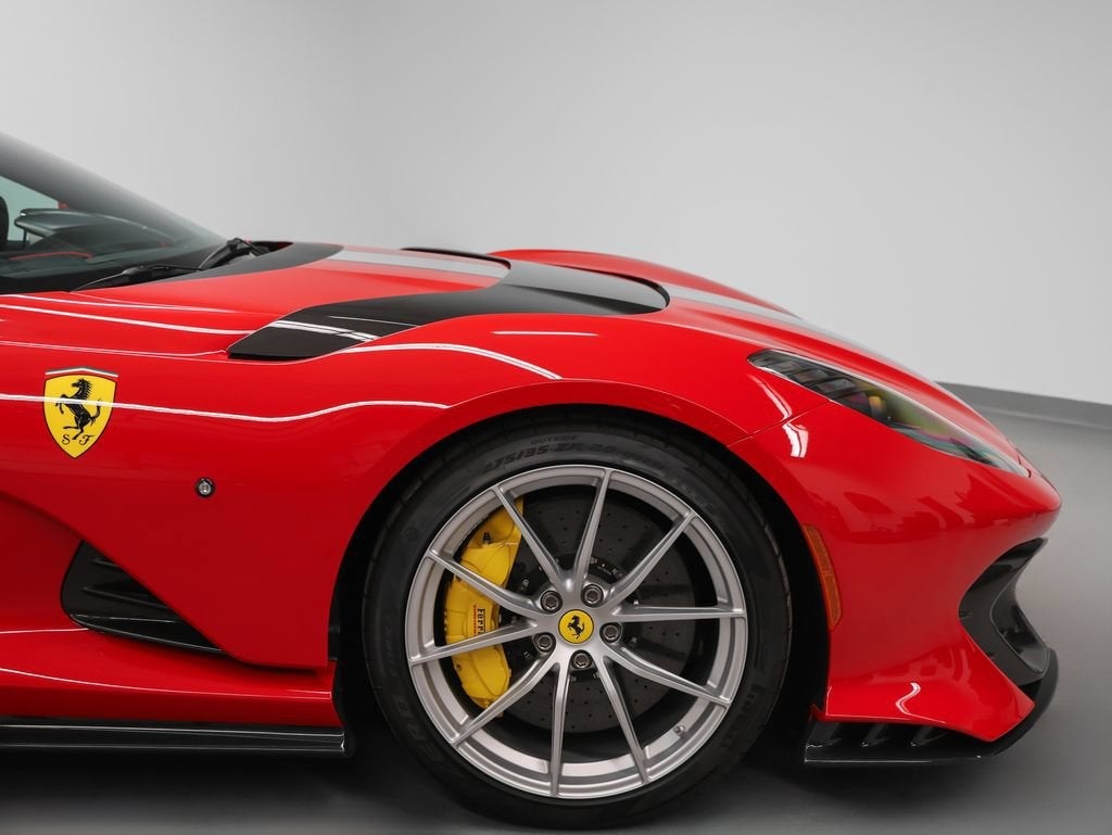 2023 Ferrari 812 Competizione Base