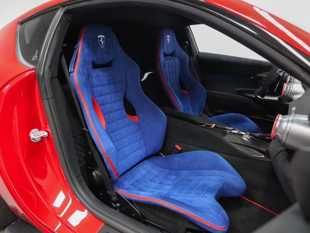 2024 Ferrari 812 Competizione Base